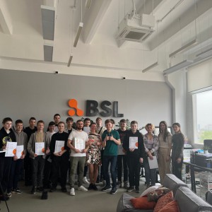 Наши резиденты проходят стажировку в IT-компании BSL - КИБЕРшкола программирования для детей, компьютерные курсы для школьников, начинающих и подростков - KIBERone г. Санкт-Петербург
